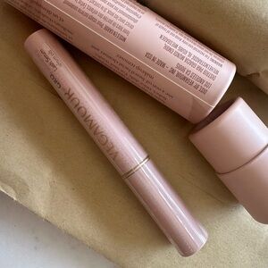 Eyelash/brow growth